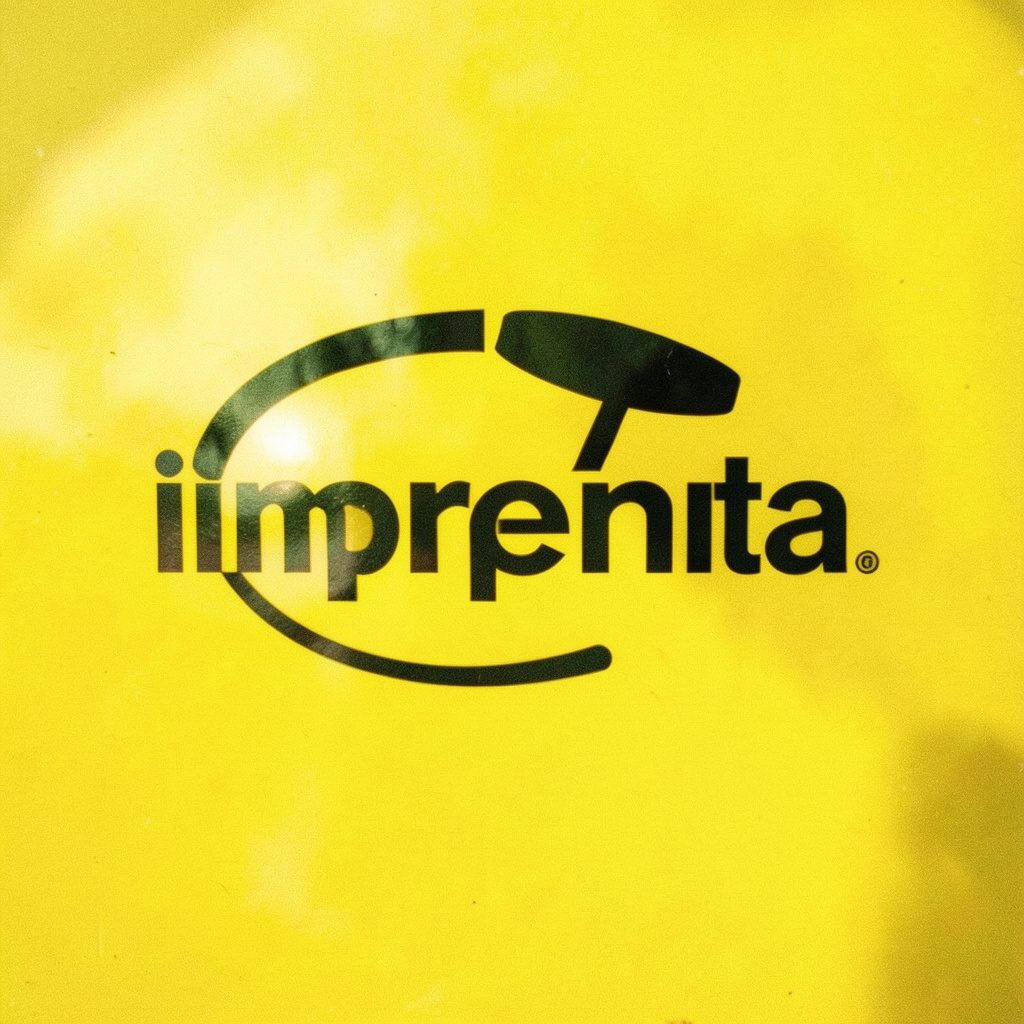 Logotipo de la imprenta braille sobre fondo claro.